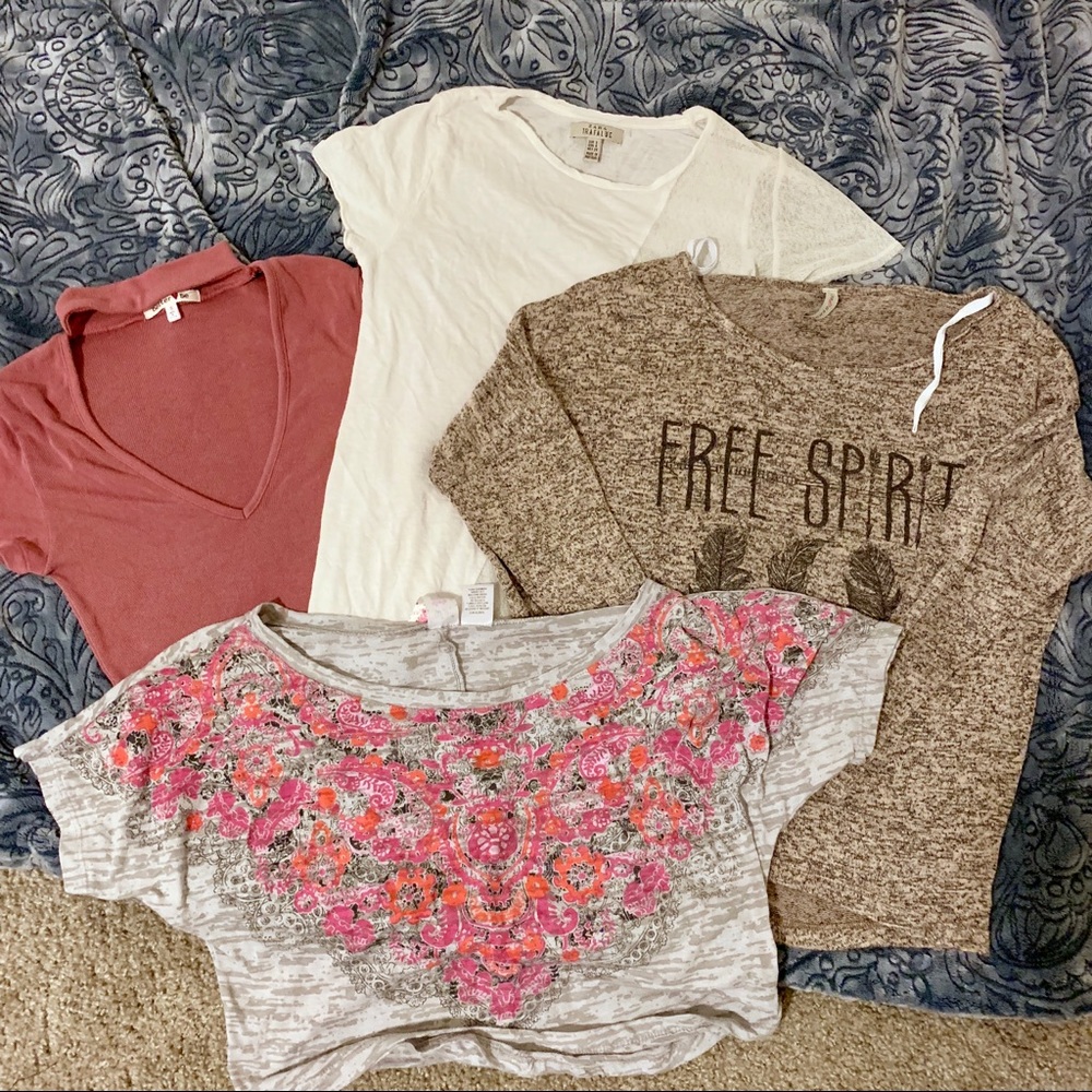 Bundle of 4 tops